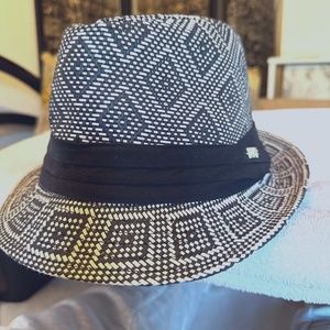 CUTE Roxy Straw Fedora Hat LOVE LOVE LOVE